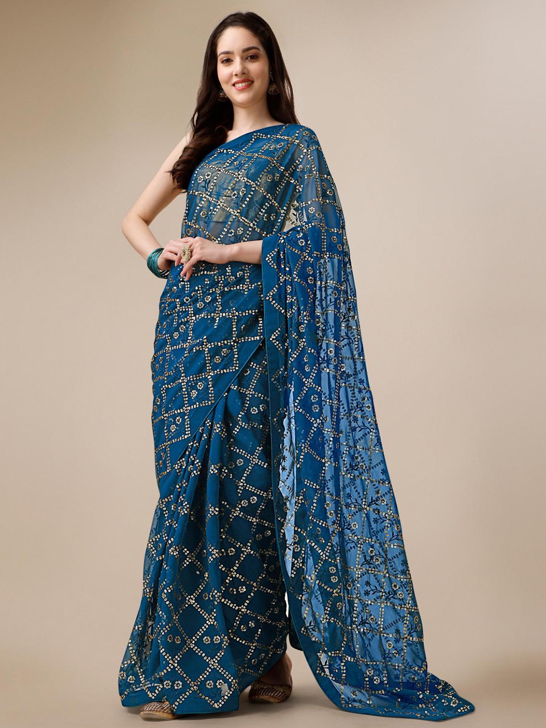 

THE52 Embellished Sequinned Georgette Saree, Green