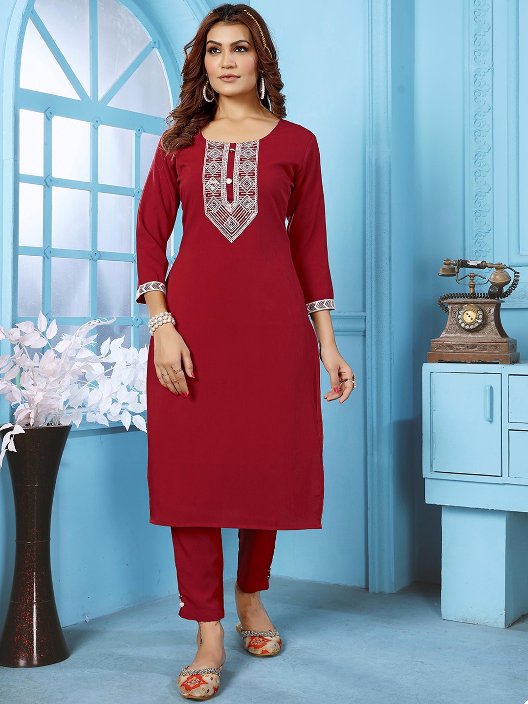 

Artihc Women Embroidered Regular Sequinned Kurta with Trousers, Maroon