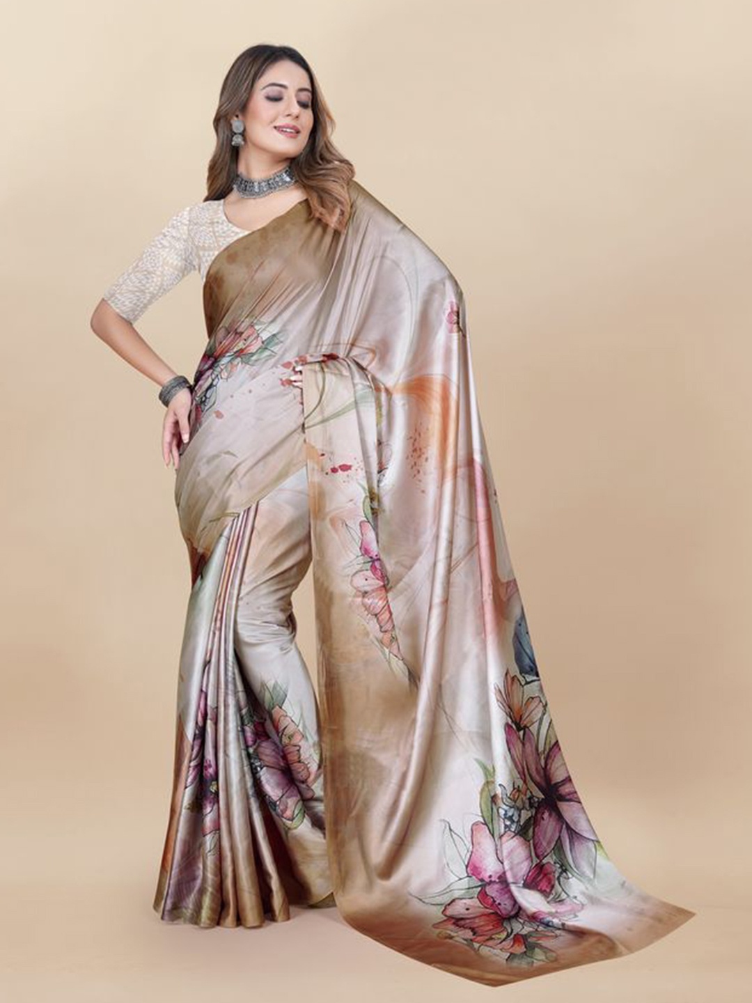 

Exclusiva Floral Printed Satin Saree, Beige