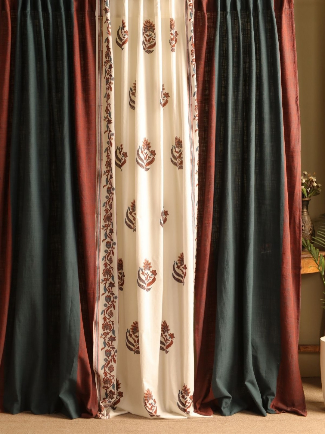 

Peepul Tree Cream-Coloured & Navy Blue Set of 3 Floral Sheer Door Curtain, Off white