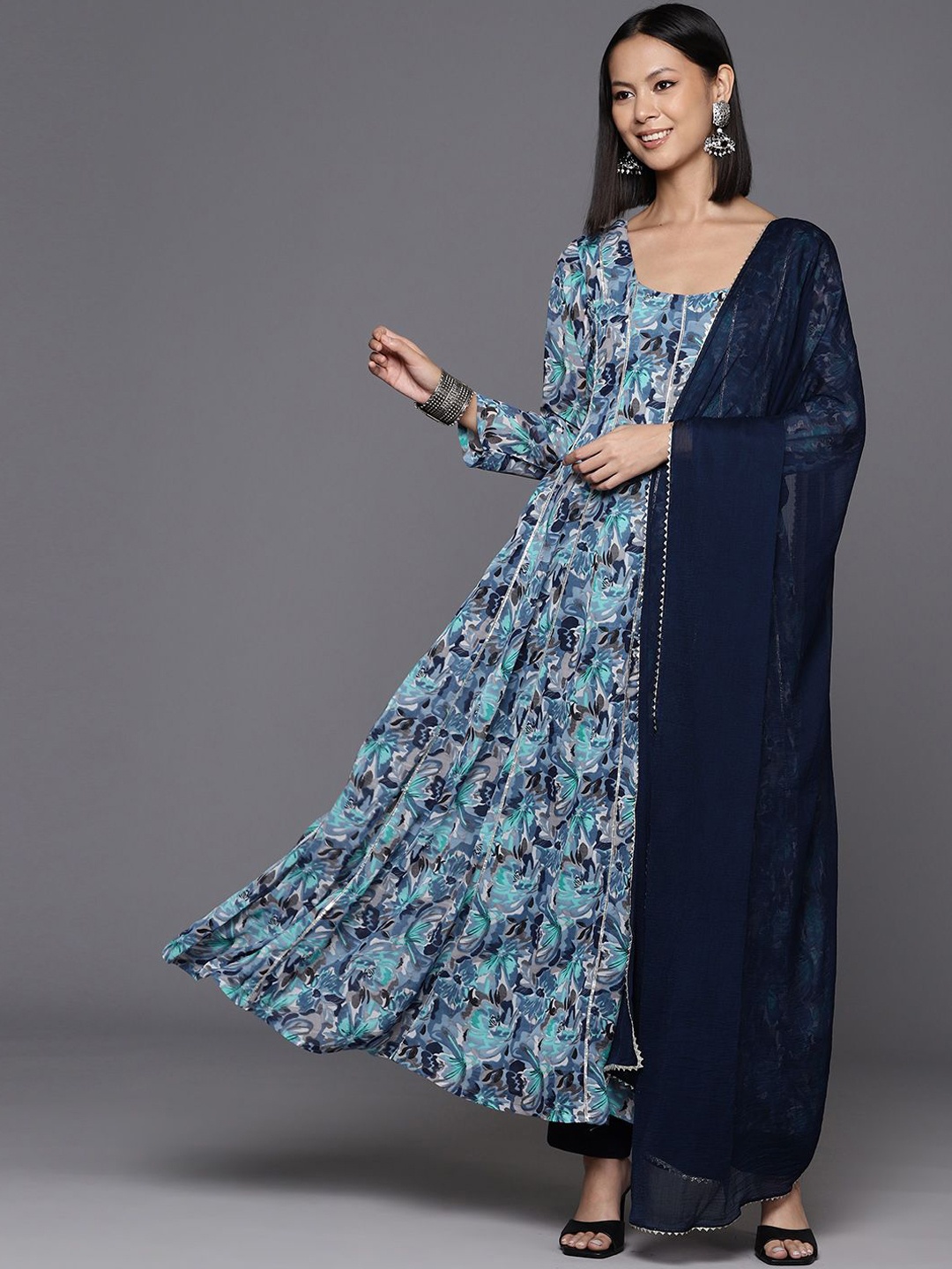 

DIVASTRI Women Floral Printed Floral Georgette Anarkali Kurta, Blue