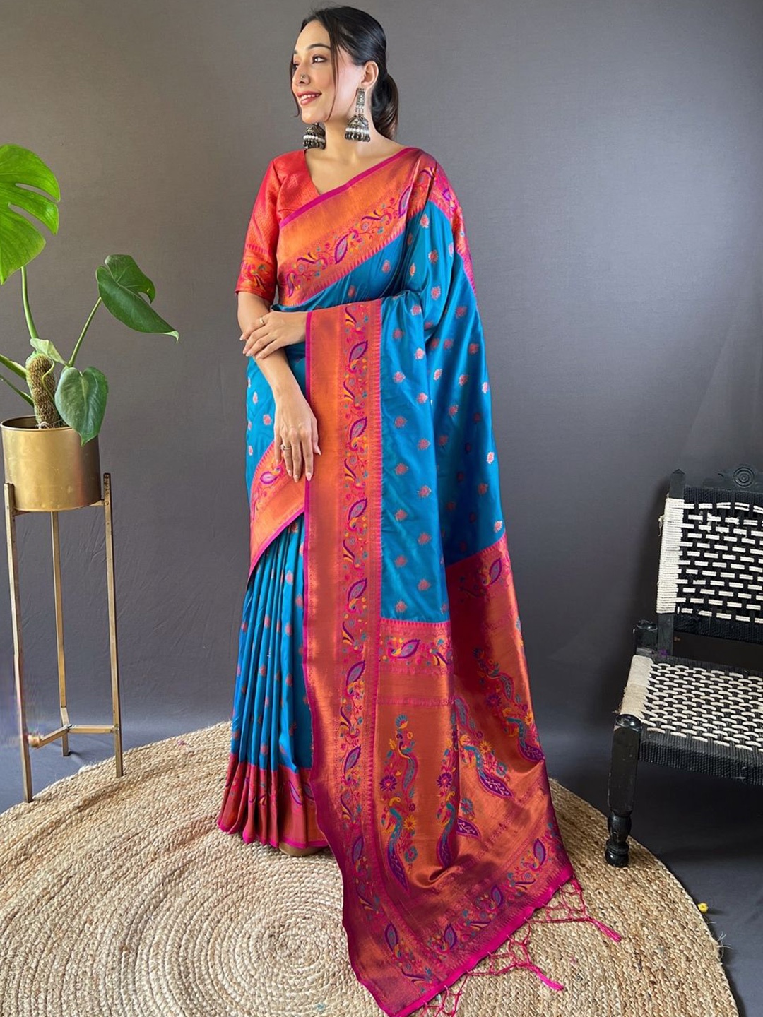 

House of Pataudi Woven Design Ethnic Paithani Saree With Blouse Piece, Blue
