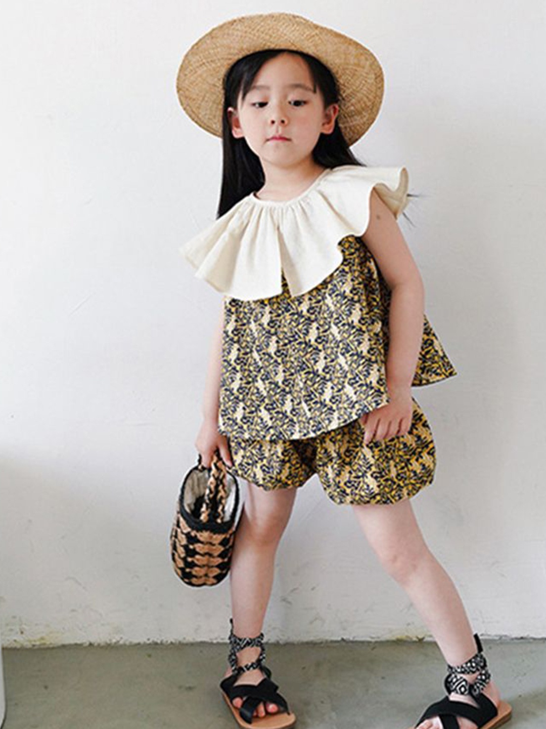 

StyleCast x Revolte Girls Striped Top With Shorts, Coffee brown