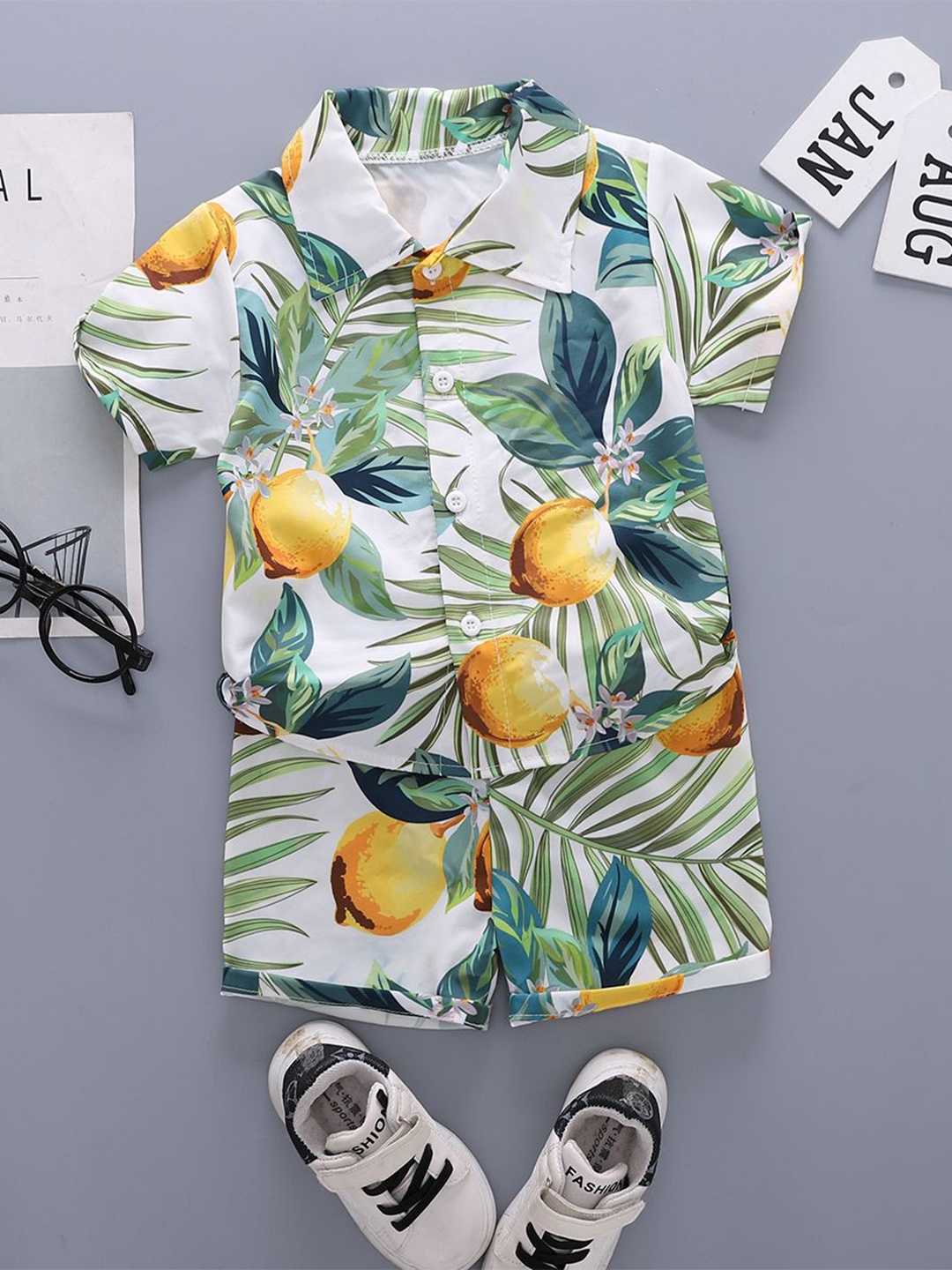 

StyleCast x Revolte Boys Printed Shirt With Shorts, Green