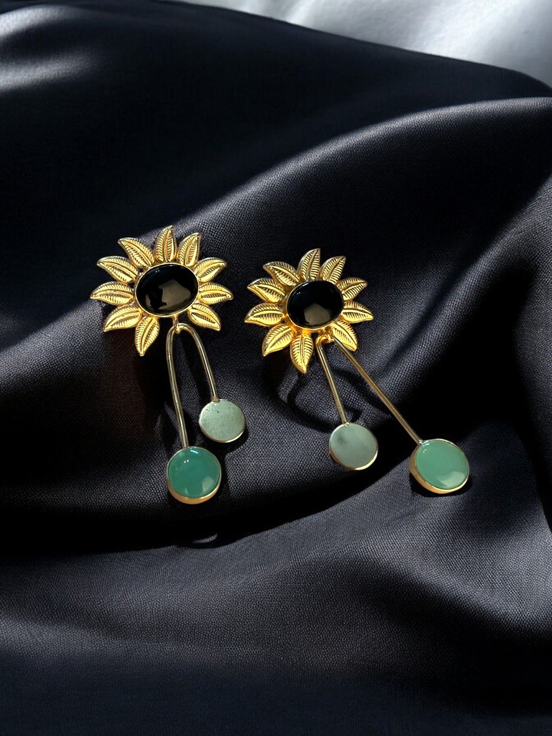 

VOGUE BY RITU Sunflower Drop Earrings, Gold
