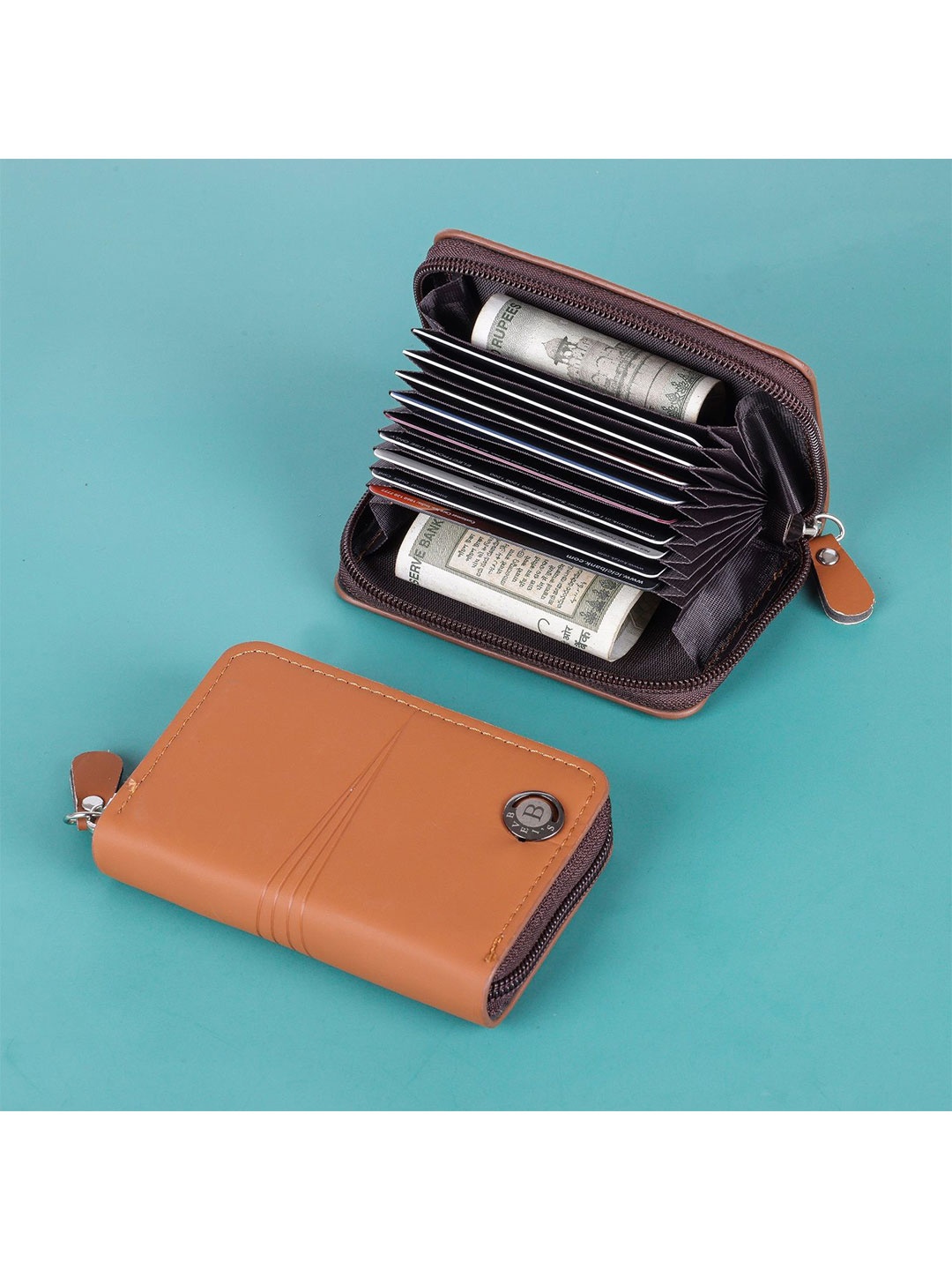 

SZN Women Zip Detail Leather Card Holder, Brown