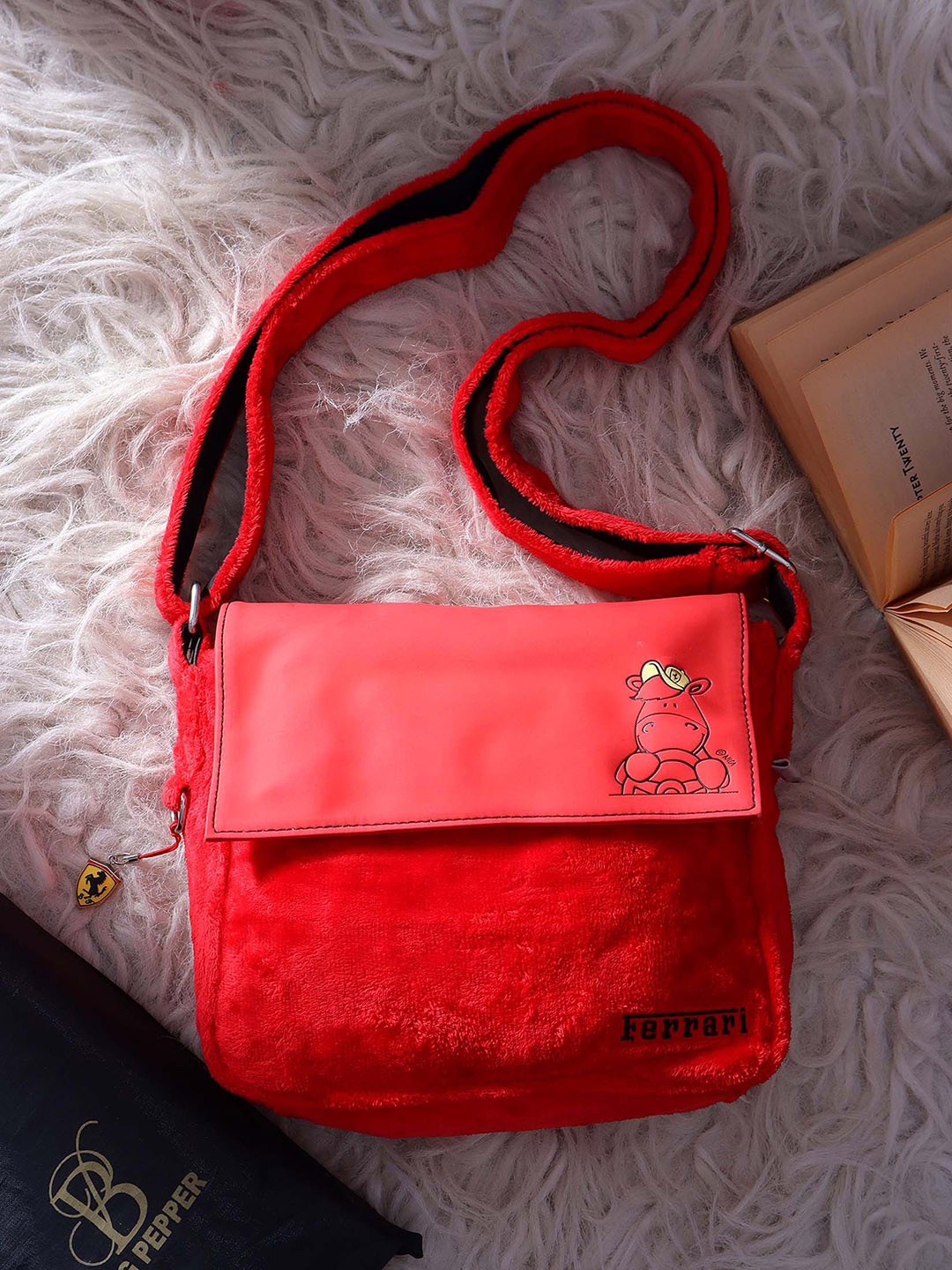 

Bag Pepper Structured Sling Bag, Red