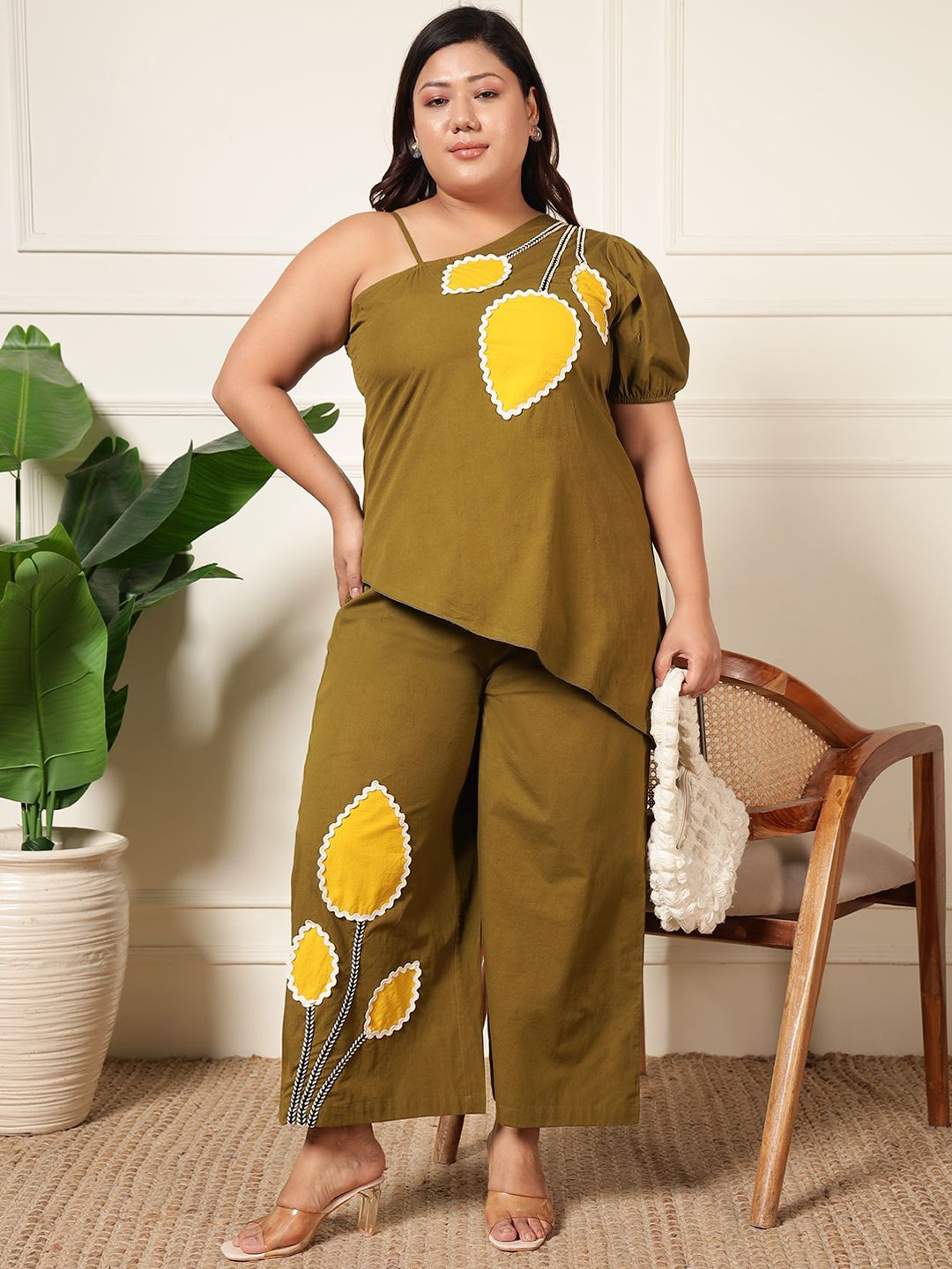 

DEEBACO Plus Size Embroidered One Shoulder Neck Cotton Tunic With Trouser, Olive