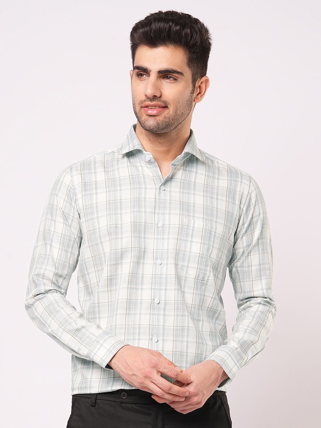 

John Philips Men Slim Fit Opaque Checked Casual Shirt, Off white