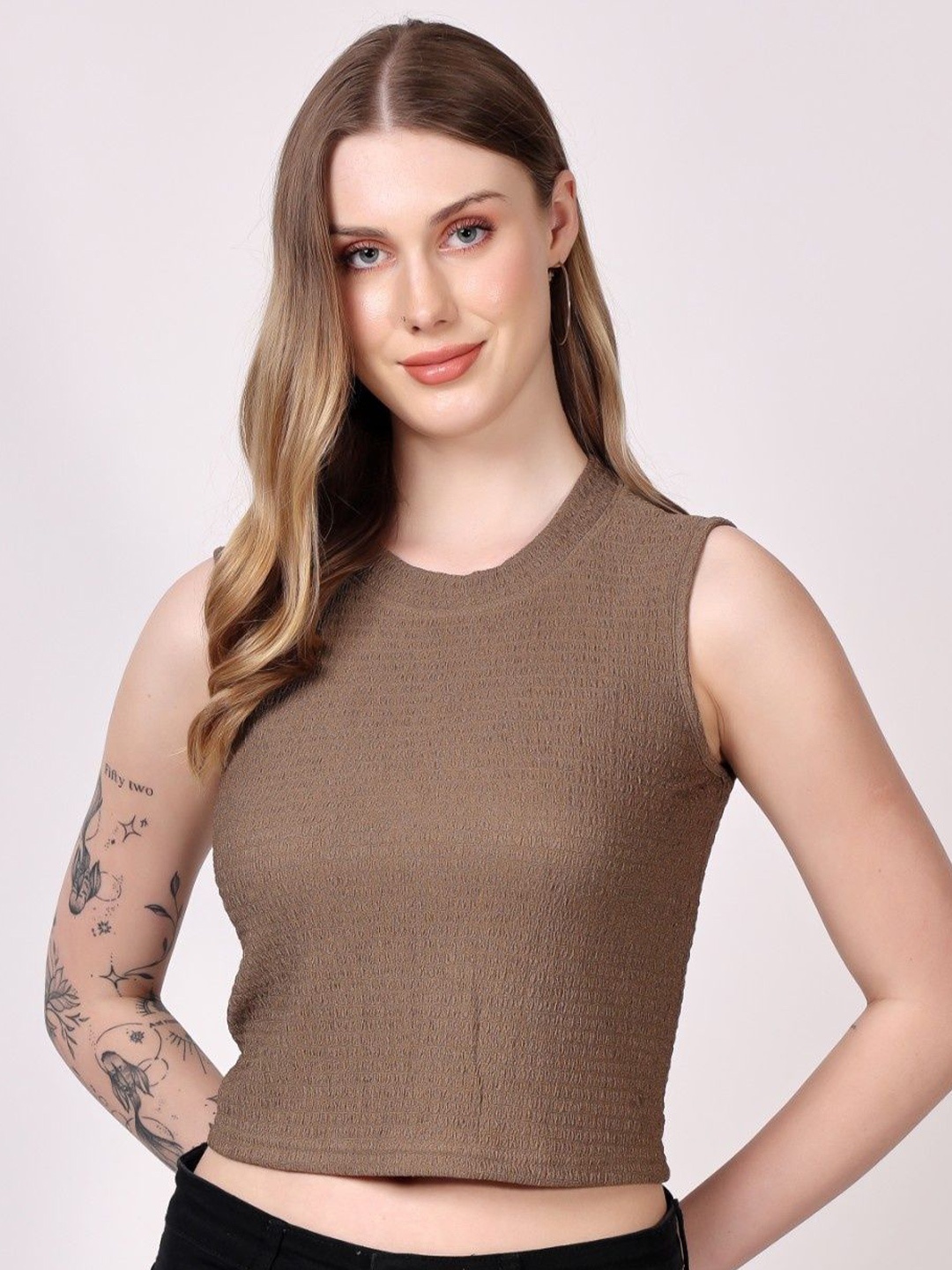 

TQH Women Sleeveless Solid Slim Fit Round Neck Tank Top, Brown