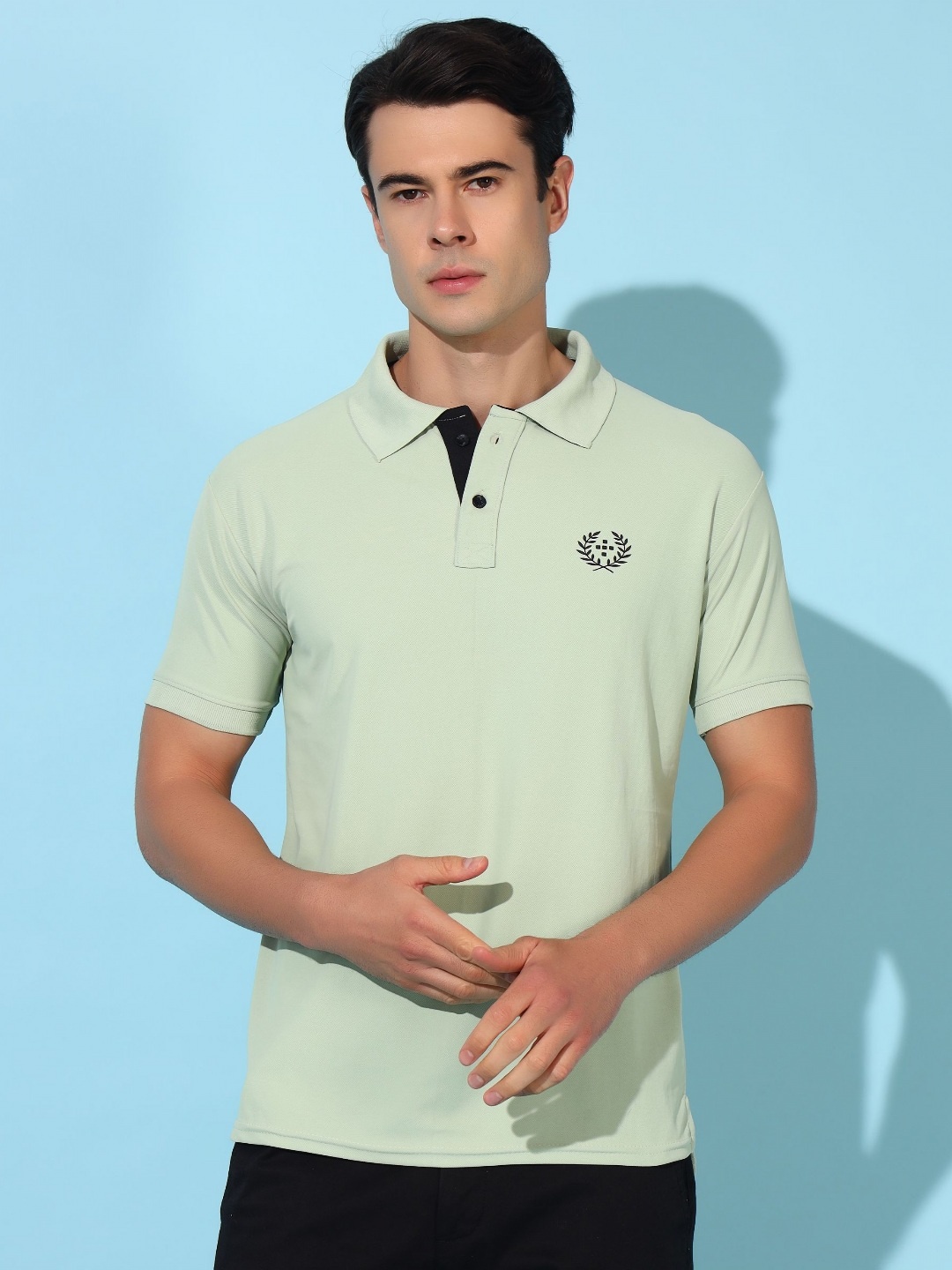 

Christy World Men Polo Collar Applique T-shirt, Multi