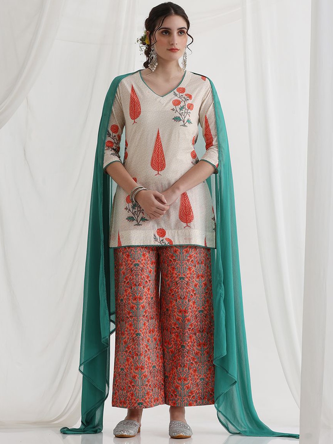 

Khushal K Floral Printed V-Neck Pure Cotton Kurti with Palazzos & Dupatta, White