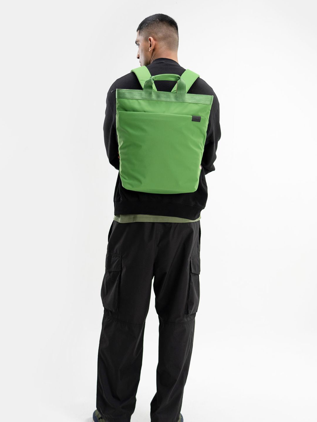 

DailyObjects Structured Shoulder Bag, Green