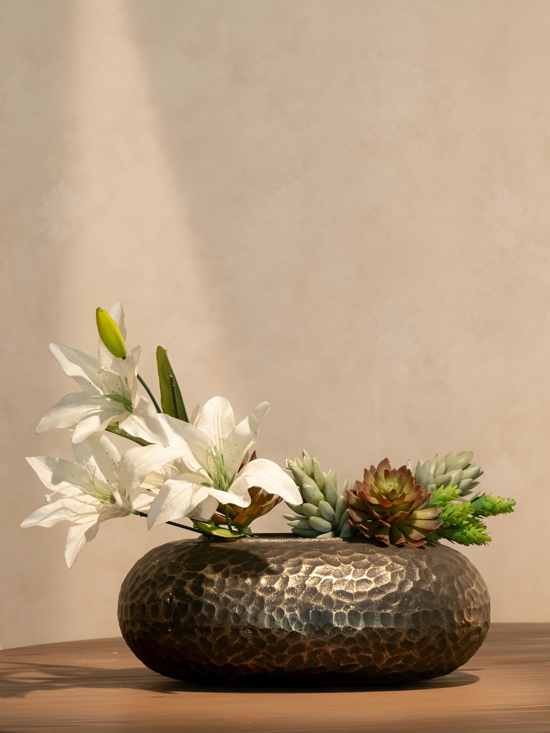 

IAAH Bronze Metalen Hammered Aluminum Flower Vase