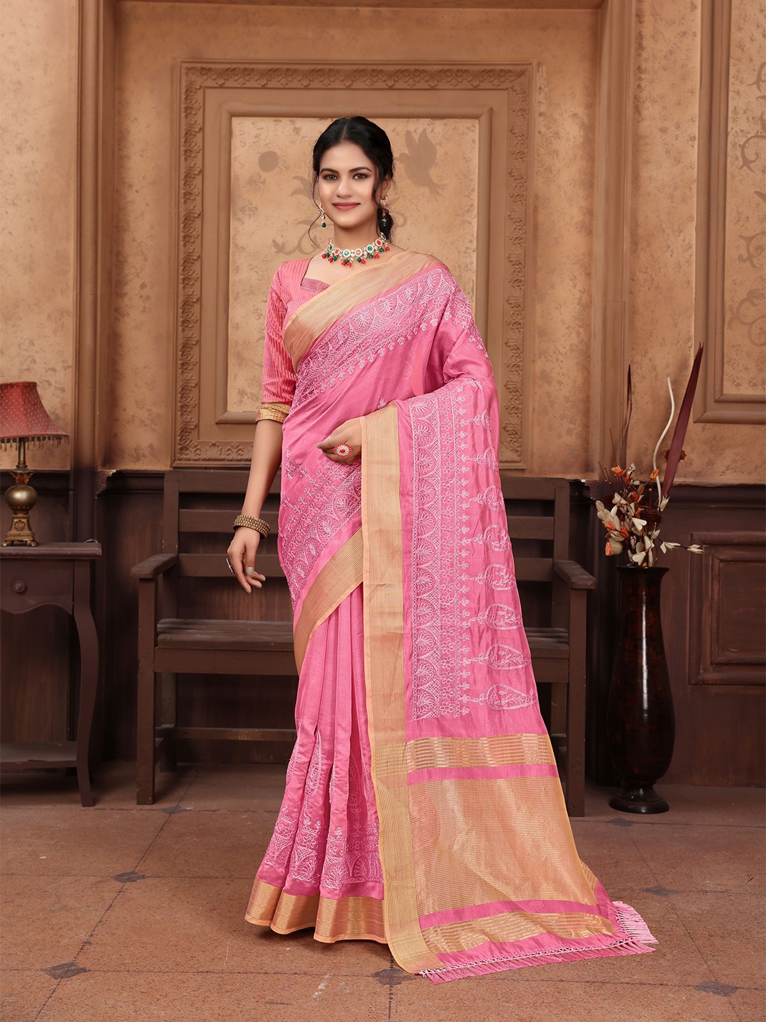

VIRENDRA TEXTILES Paisley Embroidered Pure Cotton Saree, Pink