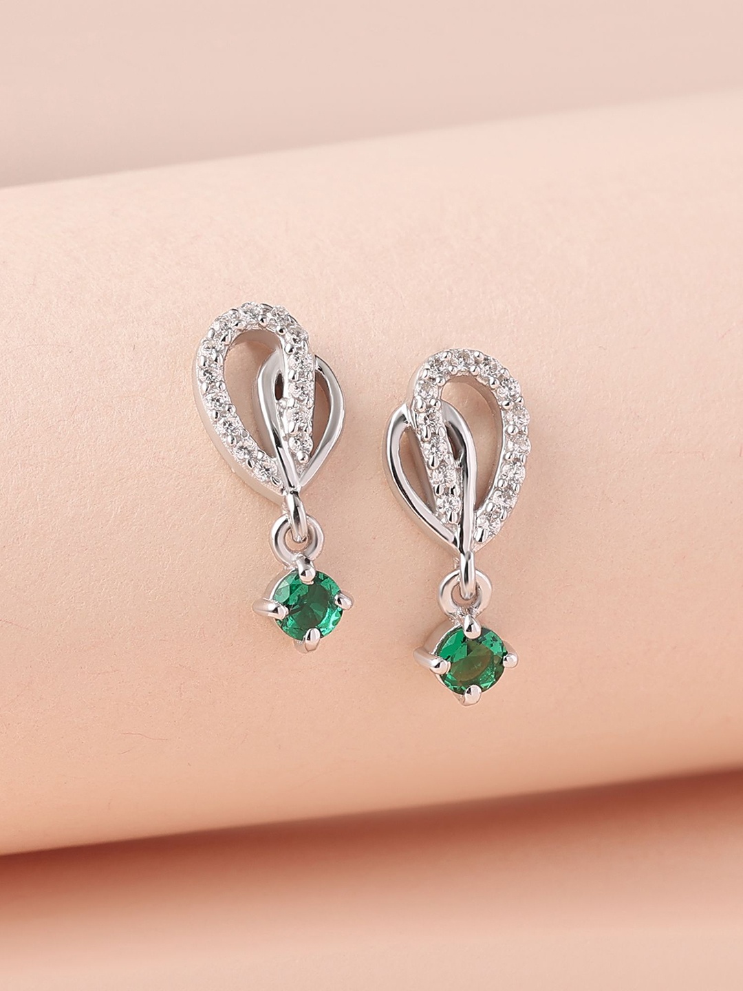 

Ornate Jewels 925 Silver Green Emerald Paisley Earring