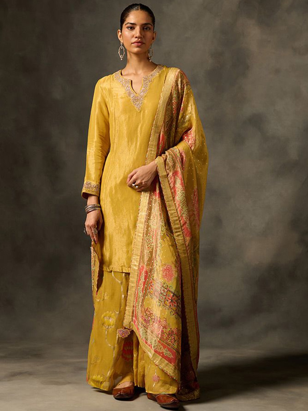 

SAUNDH Floral Embroidered Notch Neck Kurta With Trousers & Dupatta, Yellow