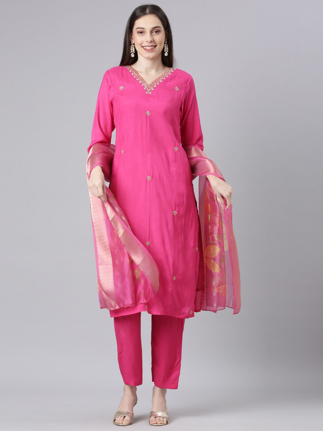 

Neerus Floral Embroidered V Neck Sequinned Kurta With Trousers & Dupatta, Pink