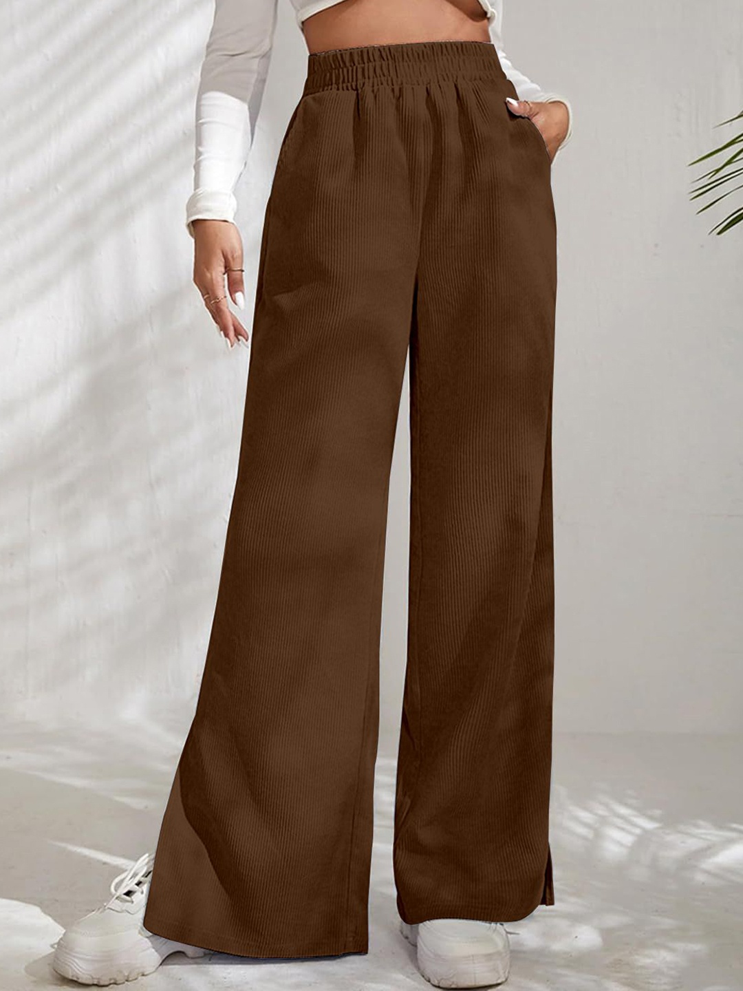 

RAJOVATI Women Loose Fit Trousers, Brown