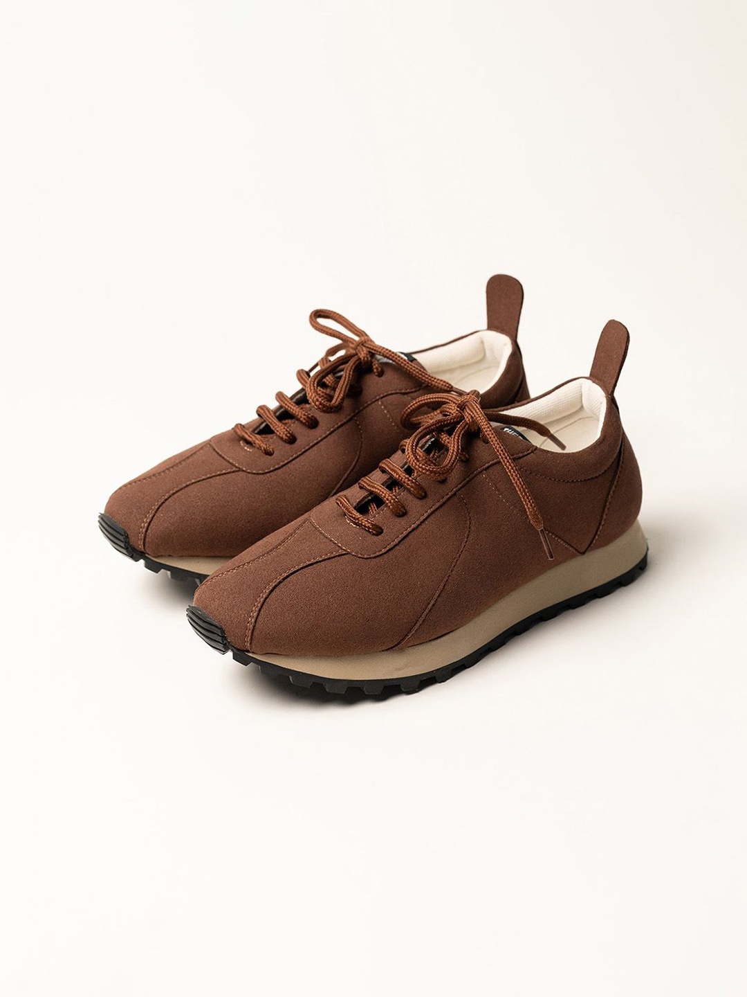 

Theater Women Seoul Brown Sneakers