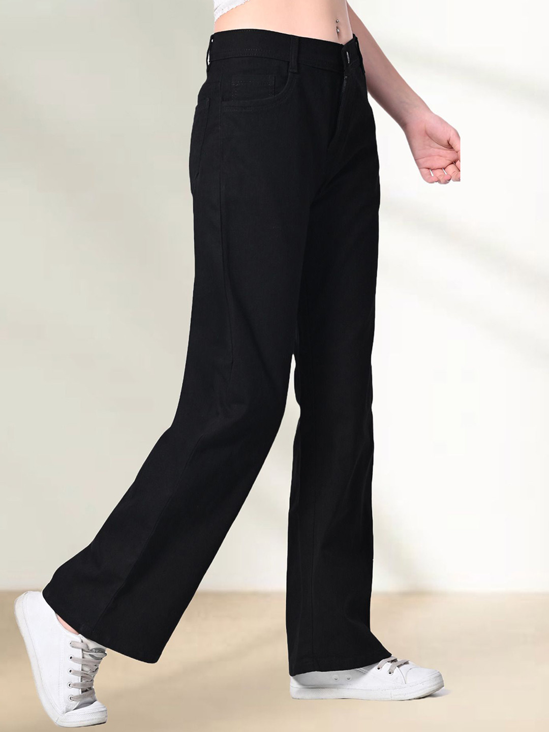 

LINARIA Women Classic Wide Leg Jeans, Black