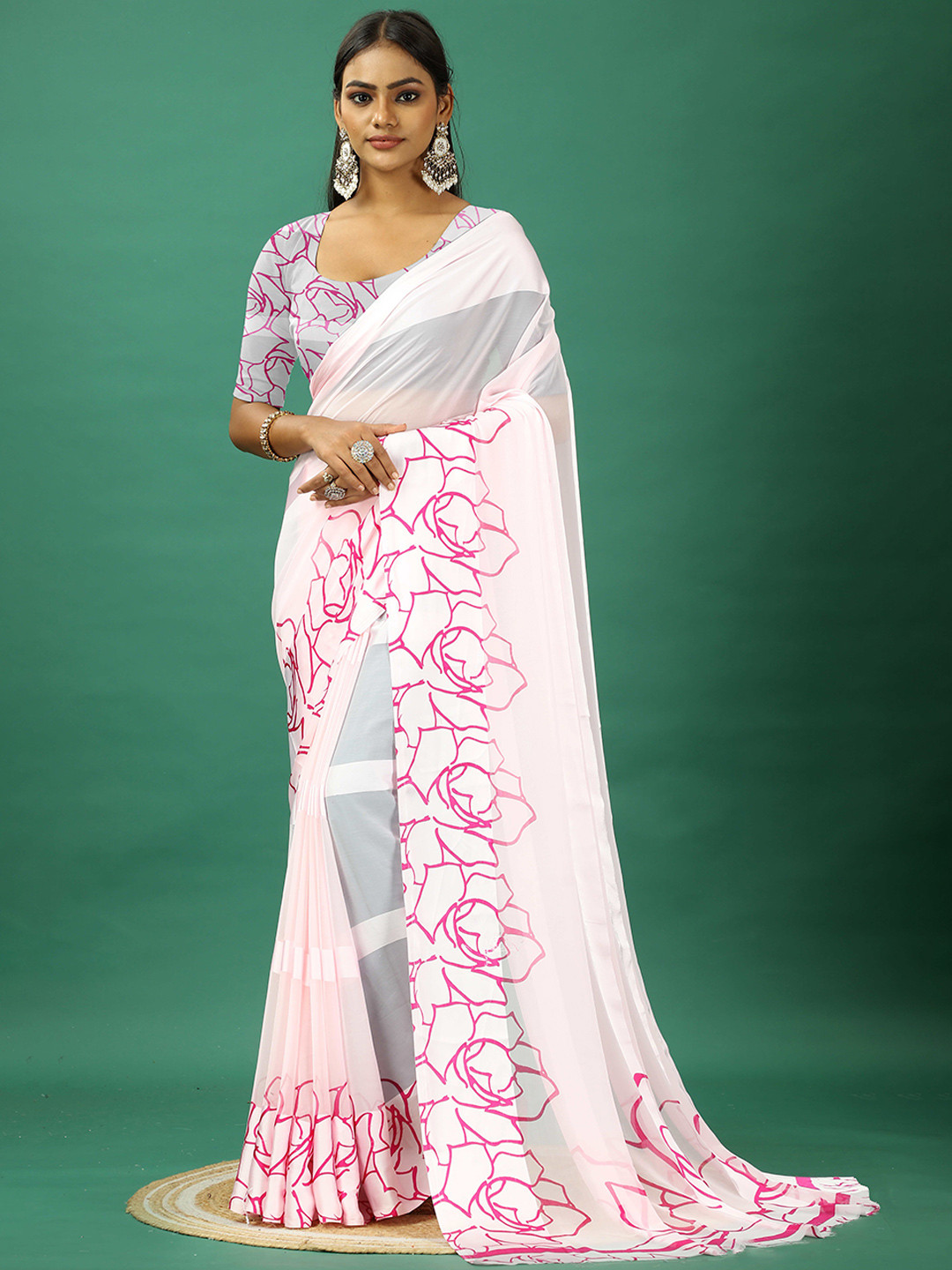 

VIRENDRA TEXTILES Floral Printed Satin Saree, Pink