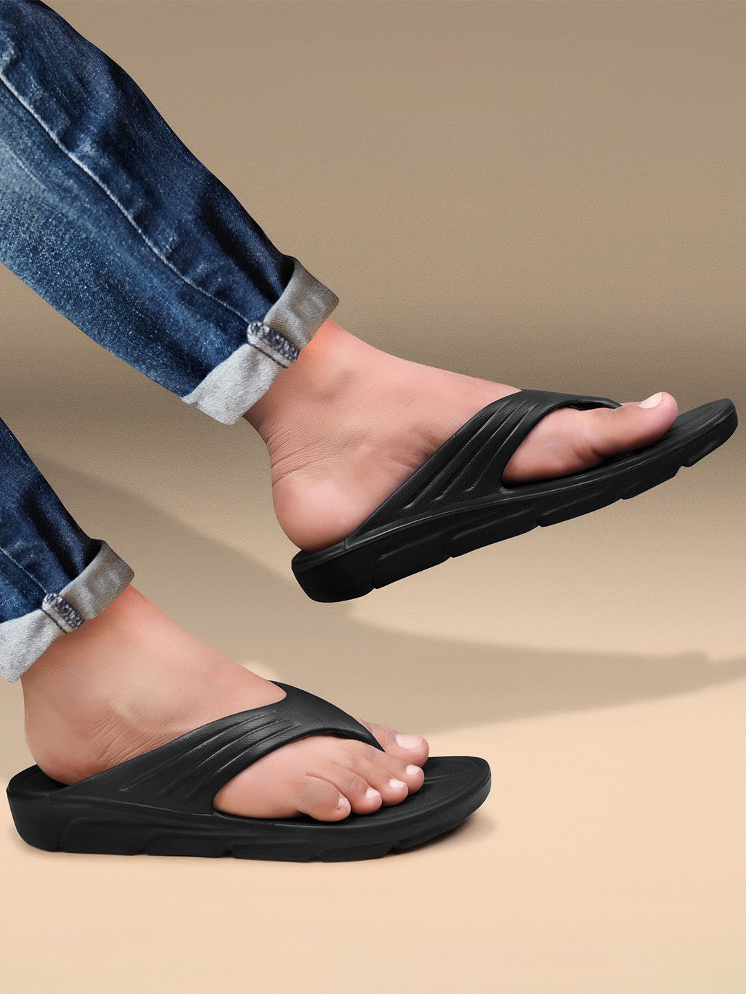 

PENNEN Men Thong Flip-Flops, Black