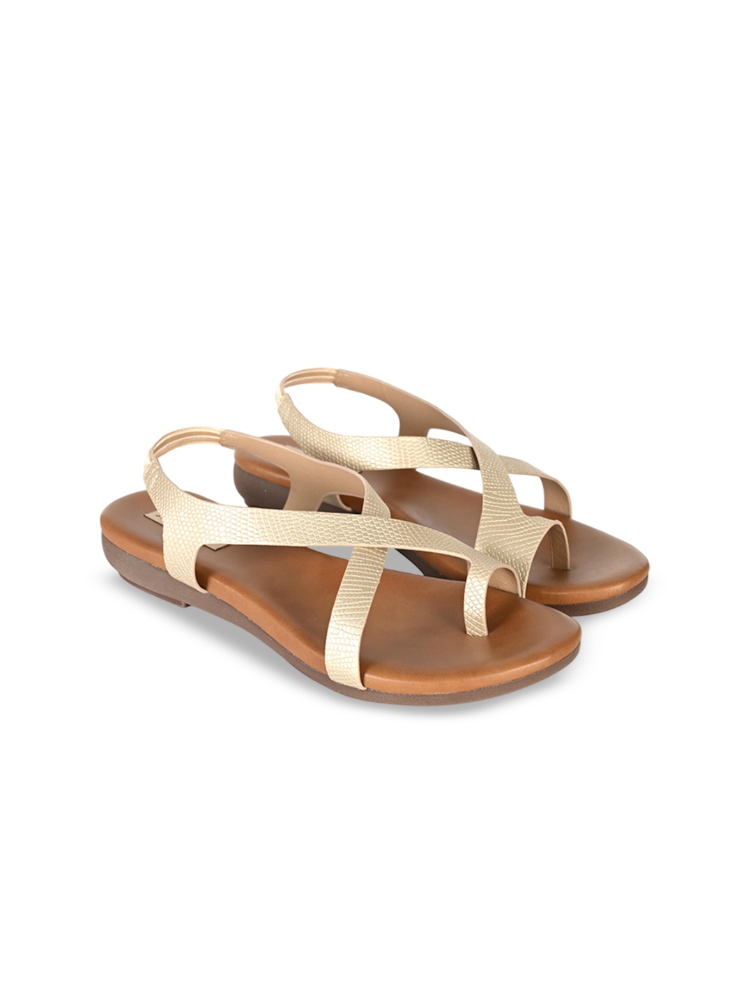 

San Marino by Shoe Bank Women One Toe Flats, Gold