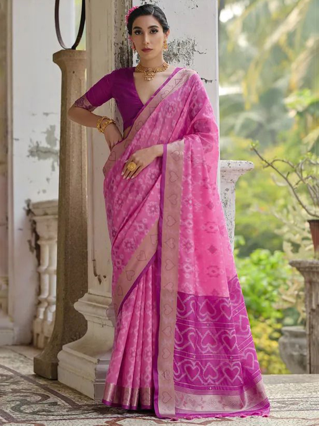 

MySilkLove Pale Pink Woven Raw Silk Saree