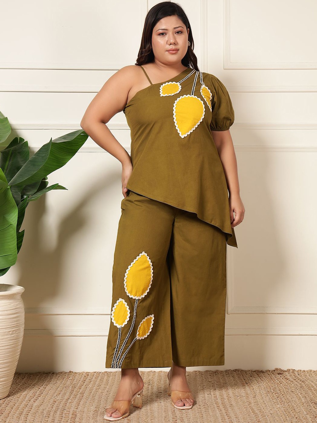 

DEEBACO Plus Size Embroidered One Shoulder Neck Cotton Tunic With Trouser, Olive