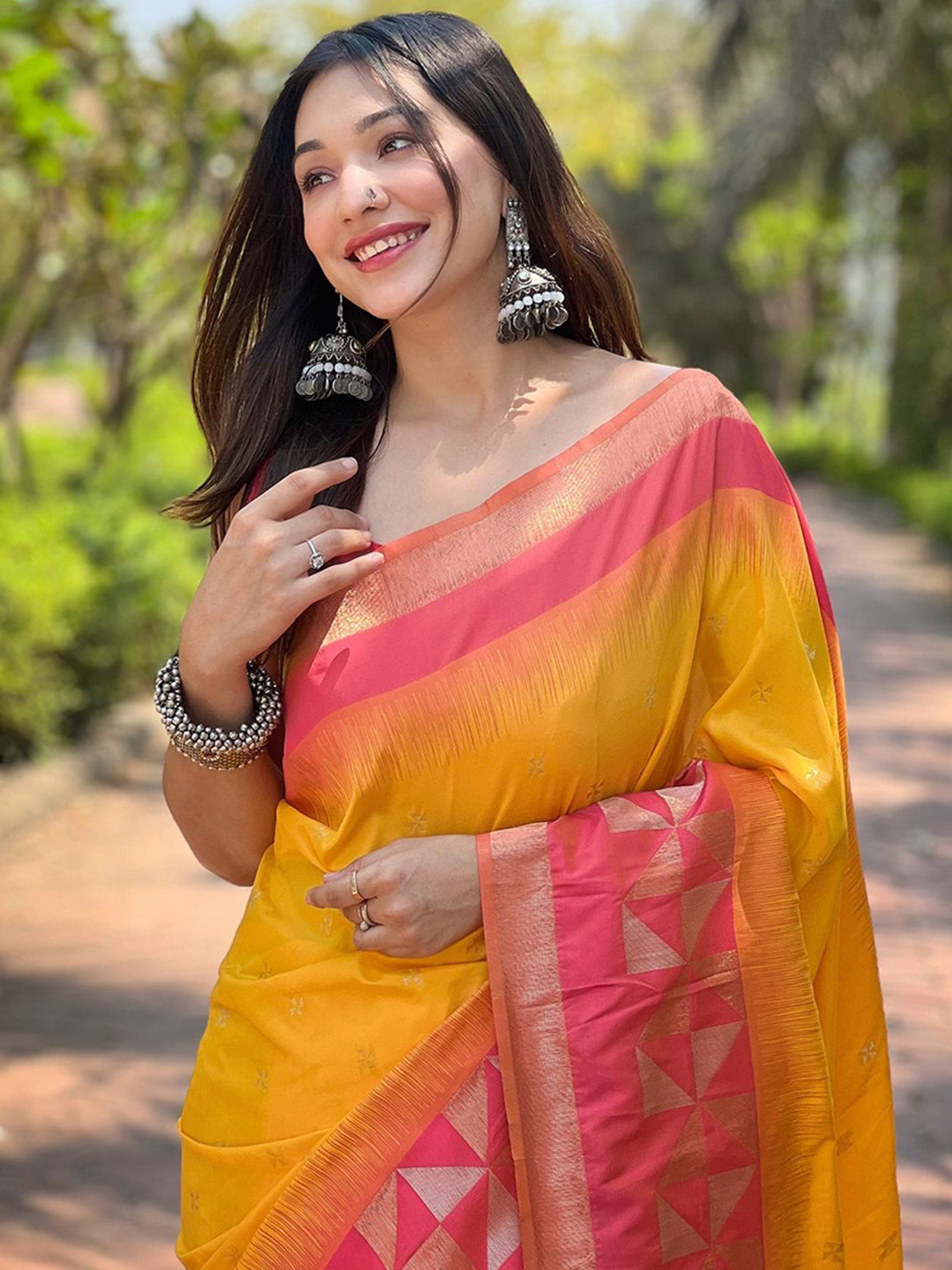 

House of Pataudi Woven Design Ethnic Kanjeevaram Saree With Blouse Piece, Yellow
