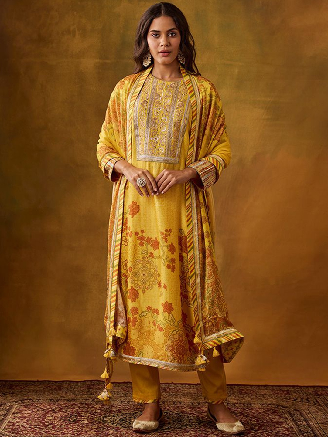 

SAUNDH Floral Printed Sequinned Raw Silk Straight Kurta With Trousers & Dupatta, Yellow