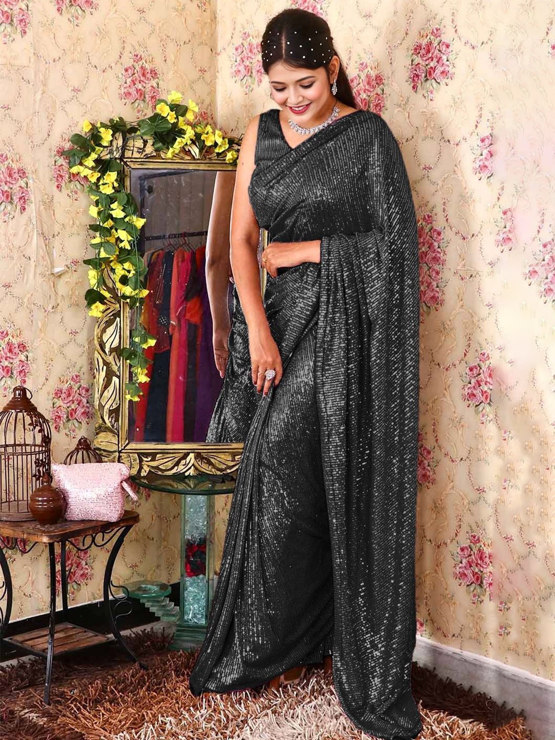 

MADHUR HAND WORK ART Embellished Sequinned Poly Georgette Saree, Black
