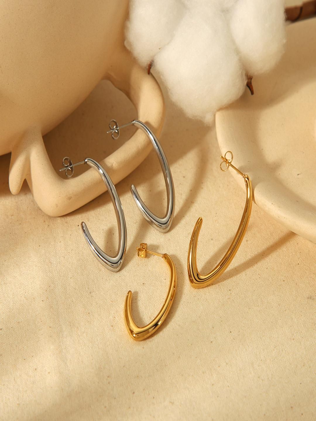 

AQUASTREET 18K Gold-Plated Stainless Steel Oval Shaped Half Hoop Earrings