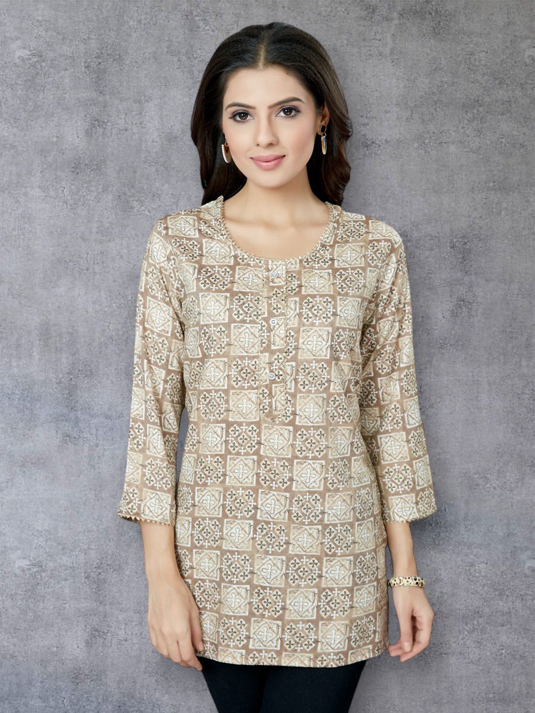 

Saree Swarg Women Ethnic Motifs Printed A-Line Kurti, Beige