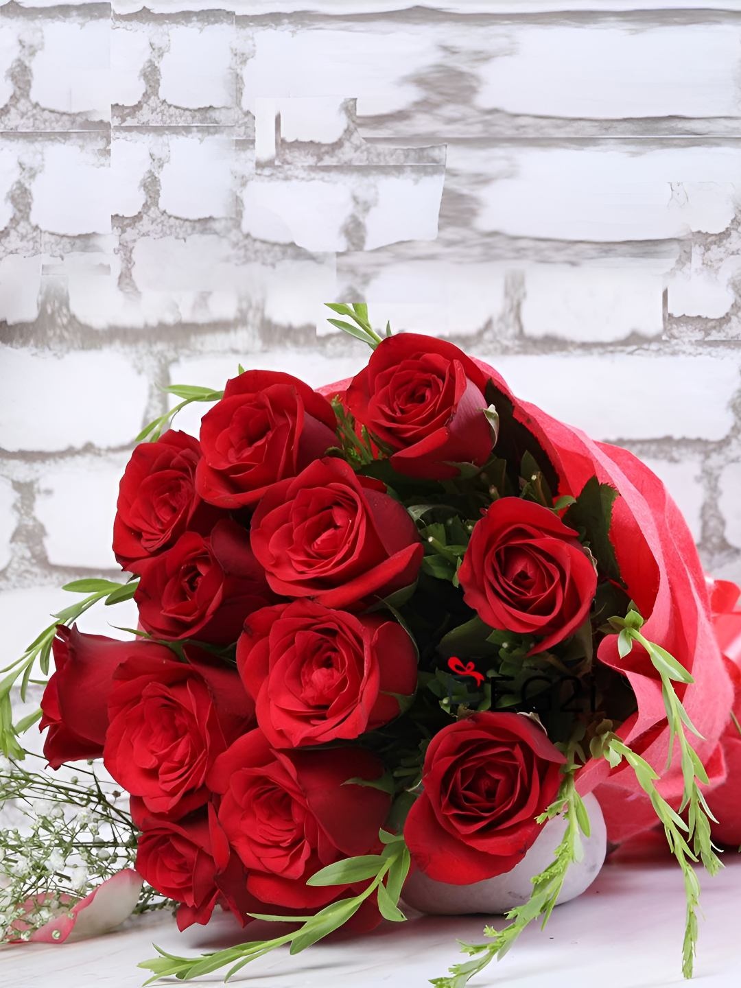 

EG2i 12-Pcs Red Rose Fresh Flower Bouquet