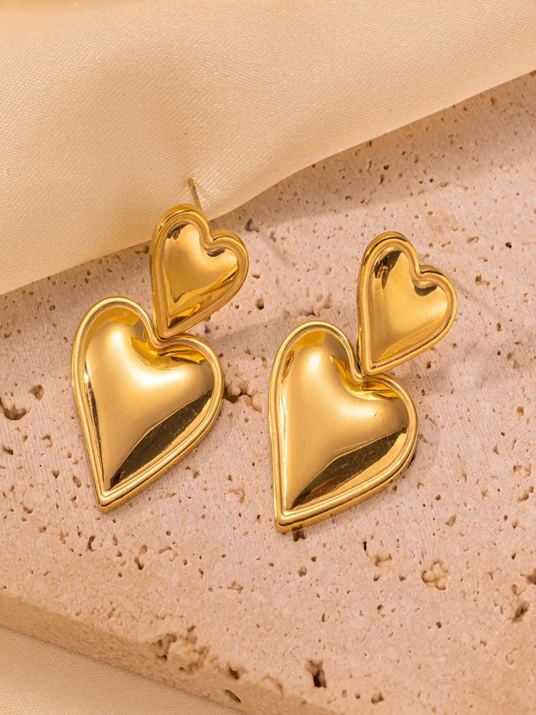 

AQUASTREET 18K Gold-Plated Stainless Steel Heart Shaped Drop Earrings