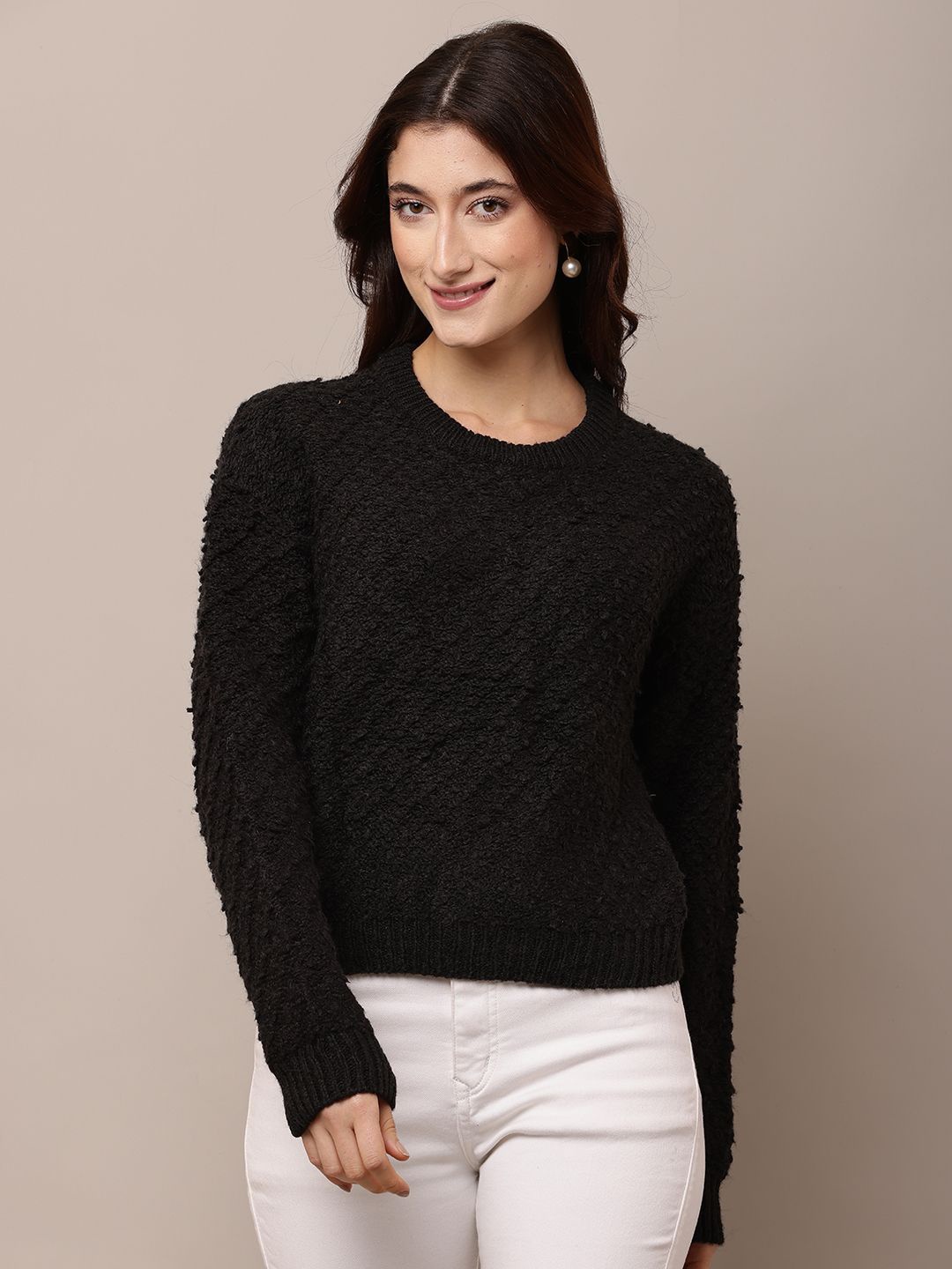 

NoBarr Women Round Neck Pullover, Black