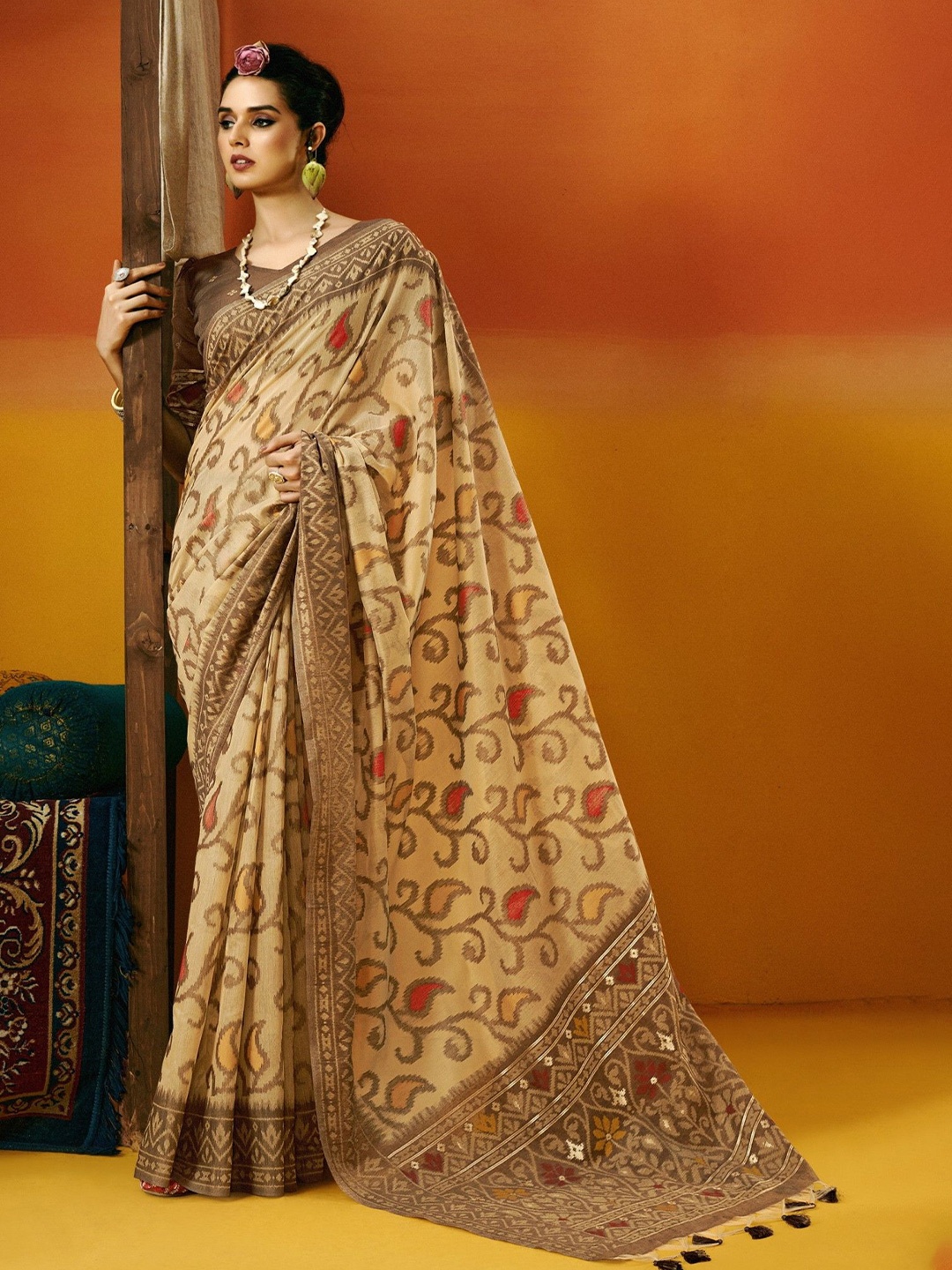 

MySilkLove Bullet Shell Cream Handloom Jamdani Saree