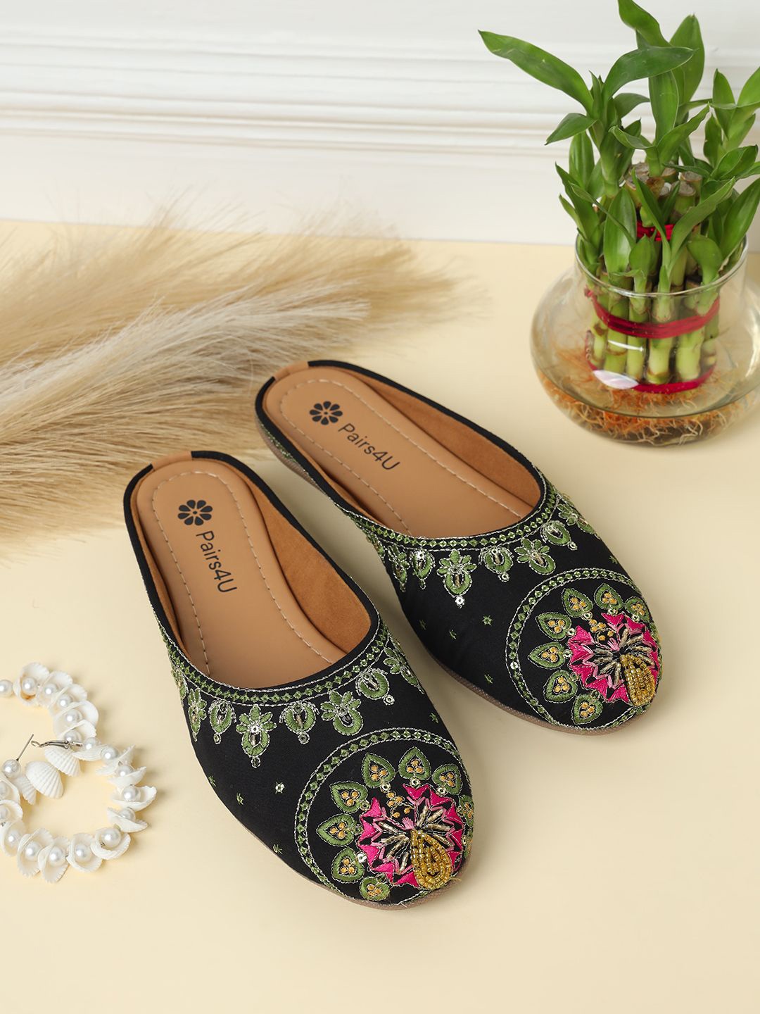 

Pairs4U Women Embellished Ethnic Mojaris with Embroidered Flats, Black