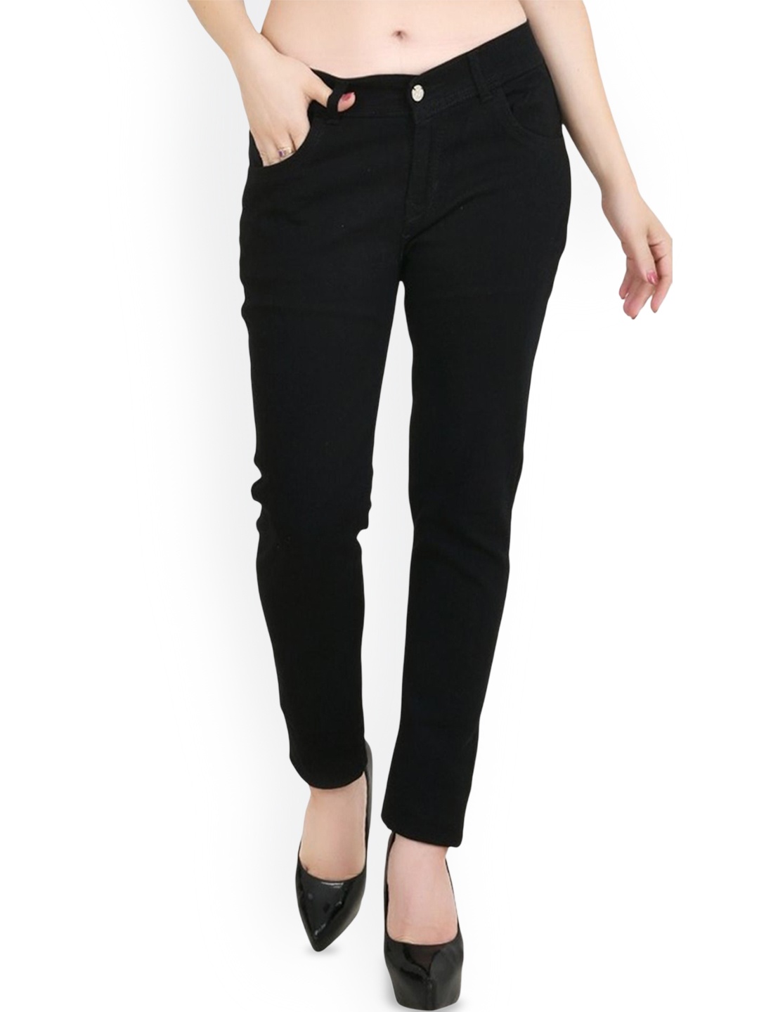 

LINARIA Women Classic Slim Fit Jeans, Black