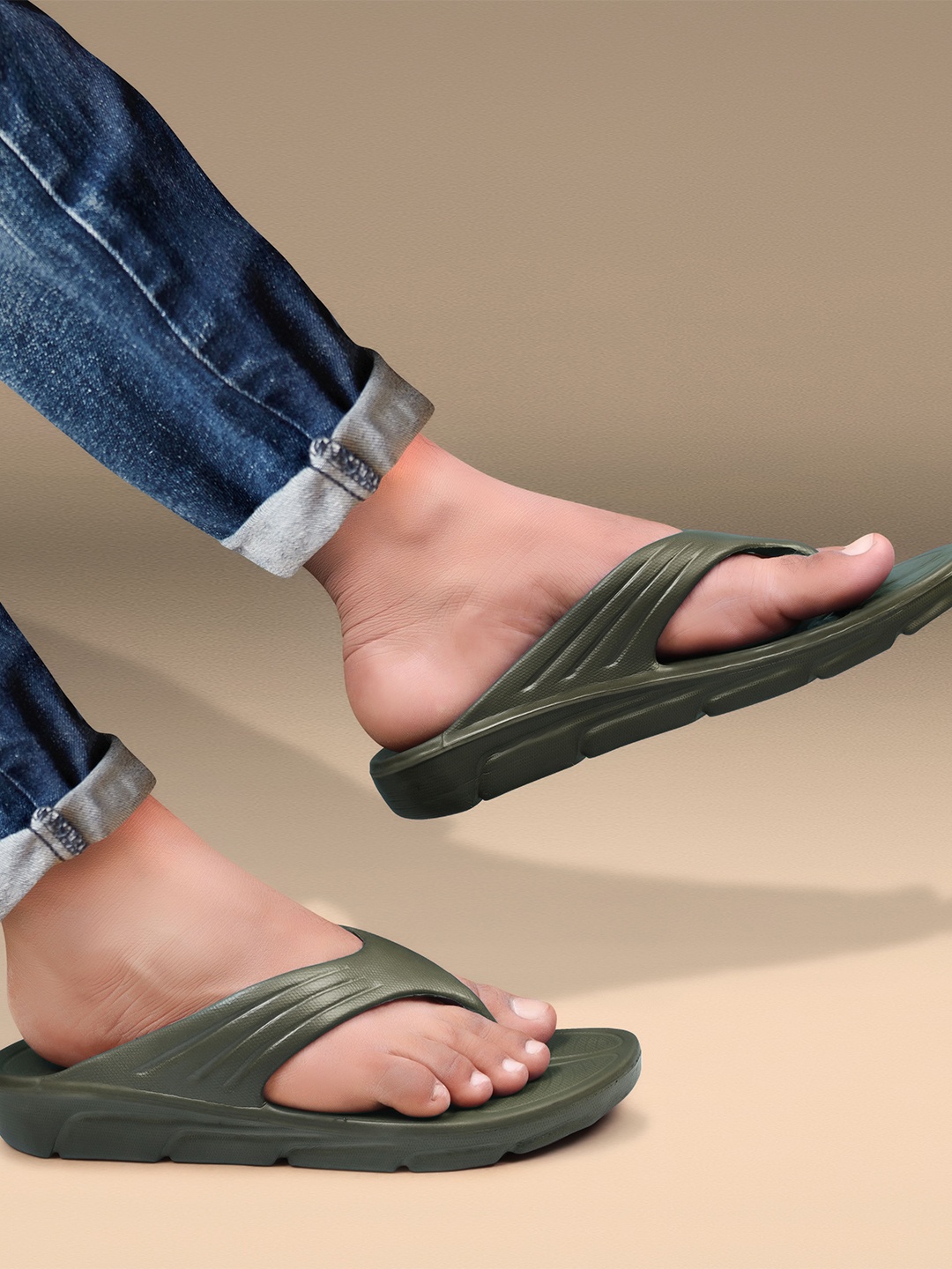 

PENNEN Men Thong Flip-Flops, Green