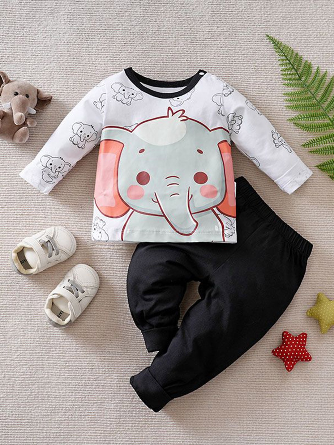 

StyleCast x Revolte Boys Printed Pure Cotton T-shirt With Trousers, White