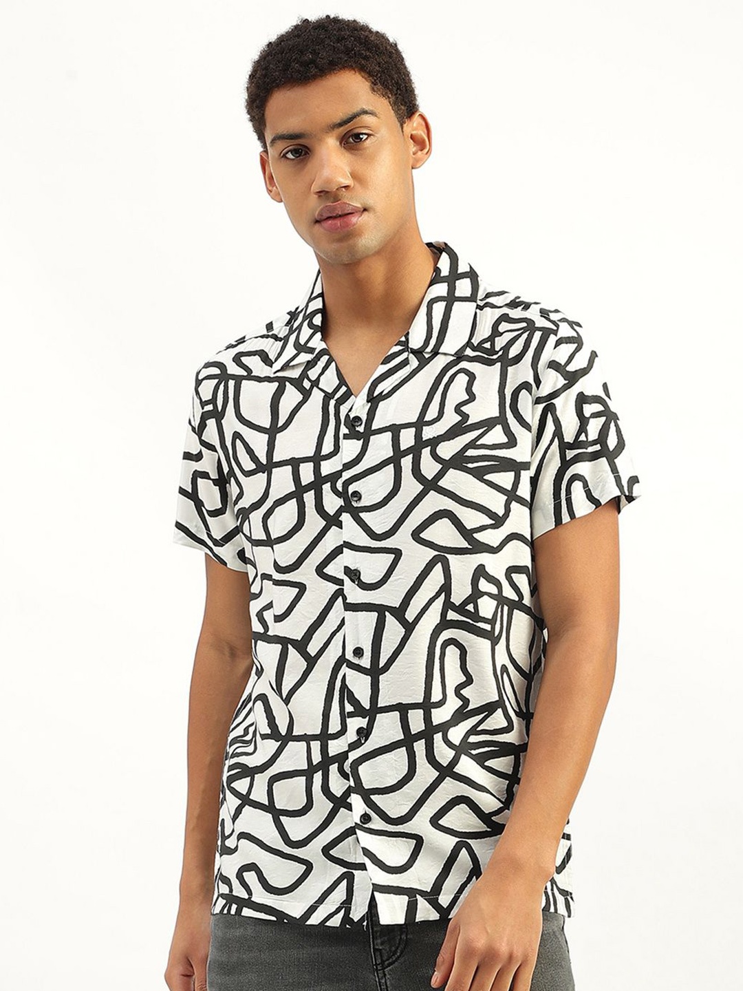 

United Colors of Benetton Men Opaque Printed Casual Shirt, Off white