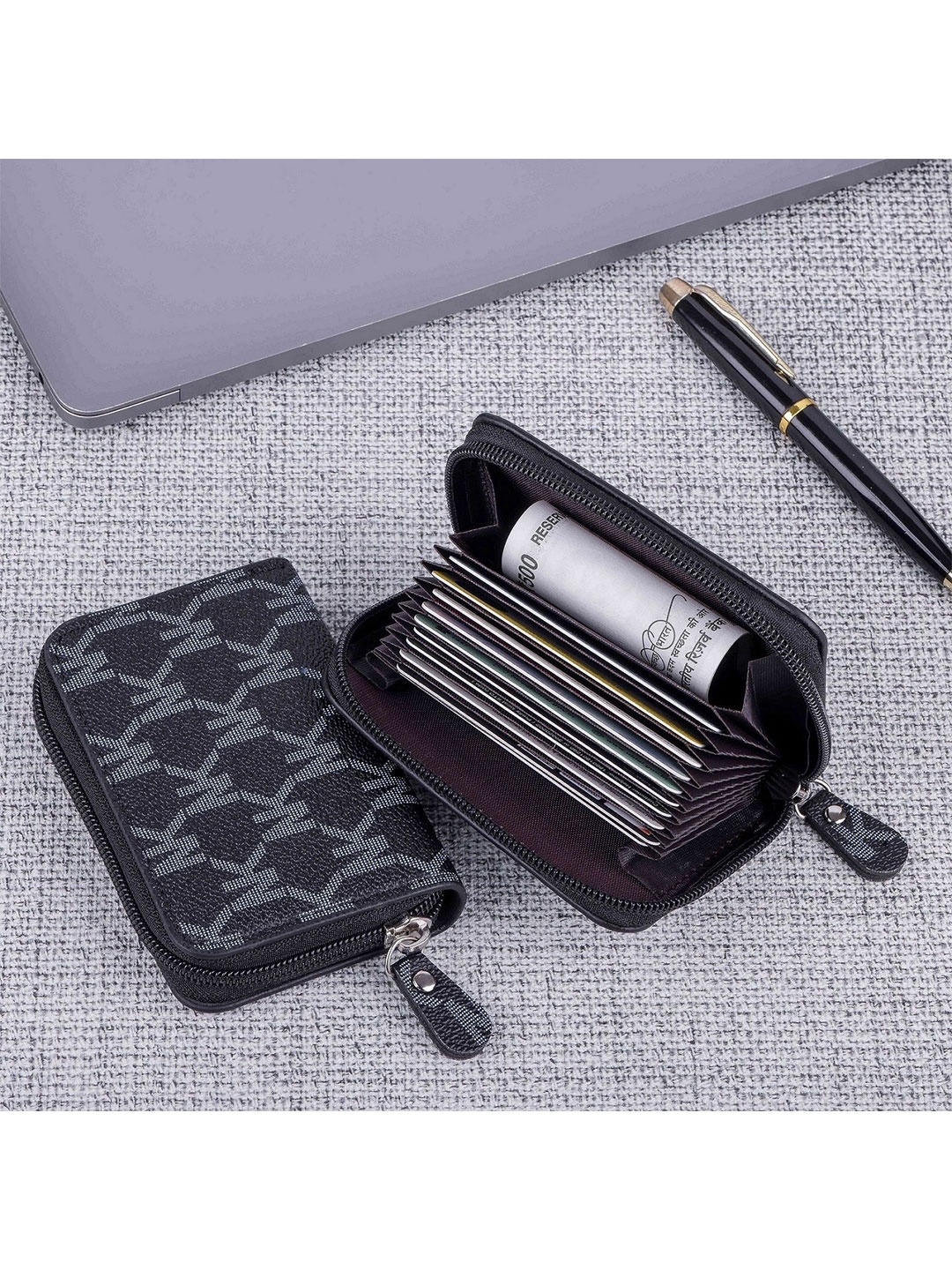 

SZN Women Printed Zip Detail Leather Card Holder, Black