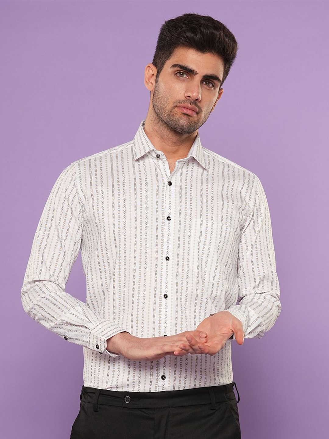 

John Philips Men Slim Fit Opaque Striped Casual Shirt, White