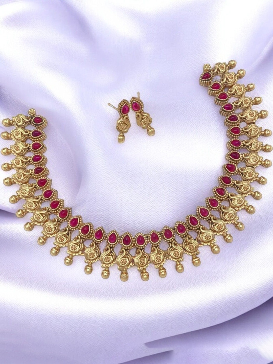 

Anouk Gold-Plated Cubic Zirconia-Studded And Beaded Jewellery Set