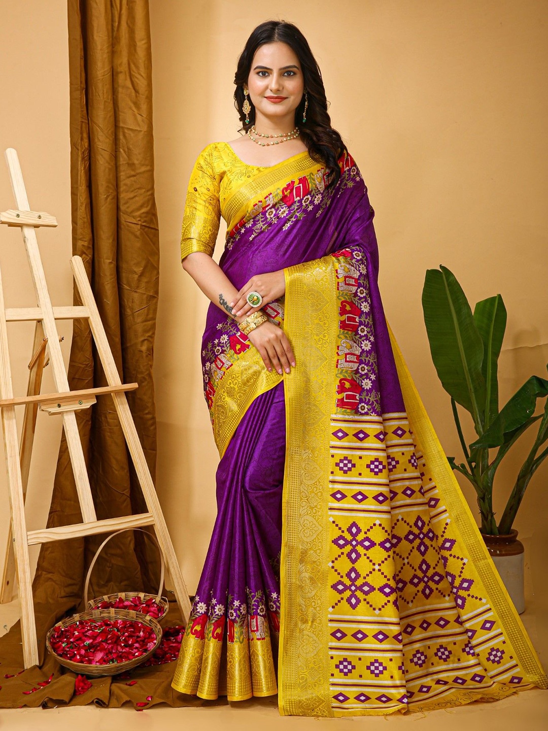 

Panzora Floral Printed Zari Kanjeevaram Saree, Purple