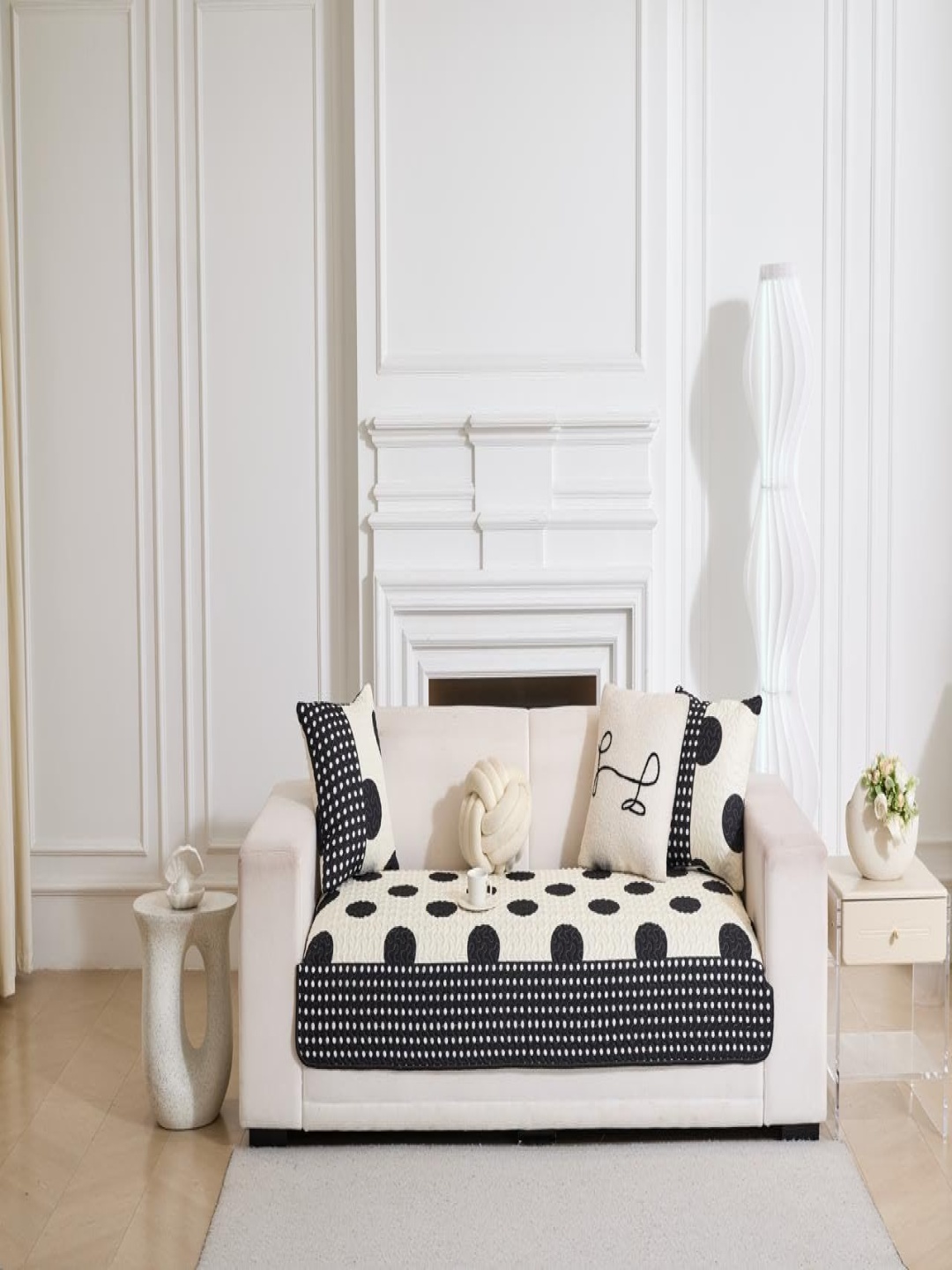

HomeCloud Black & White Printed 2-Seater Cotton Sofa Cover