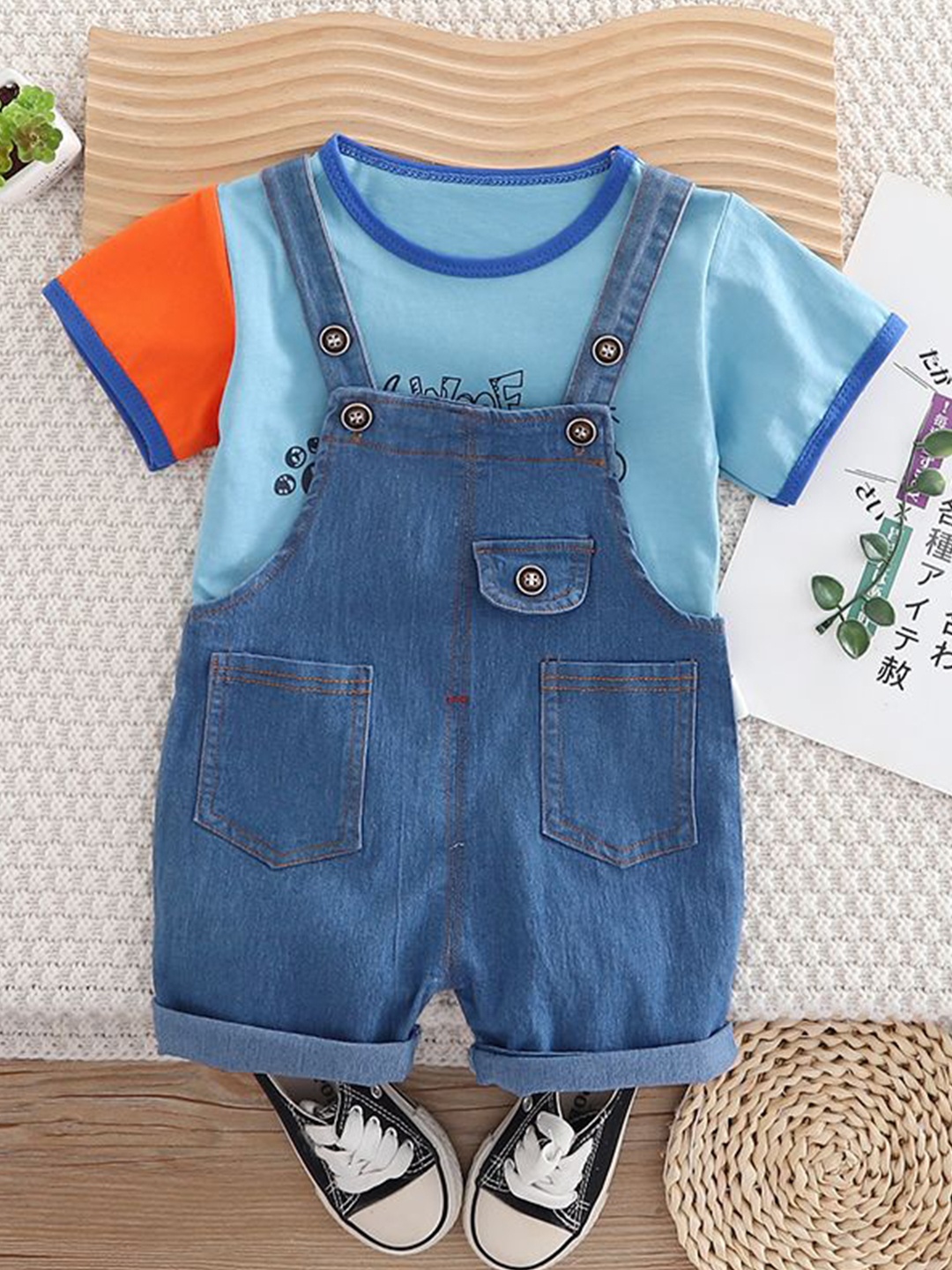 

StyleCast x Revolte Unisex Kids Printed Pure Cotton T-shirt With Shorts, Blue